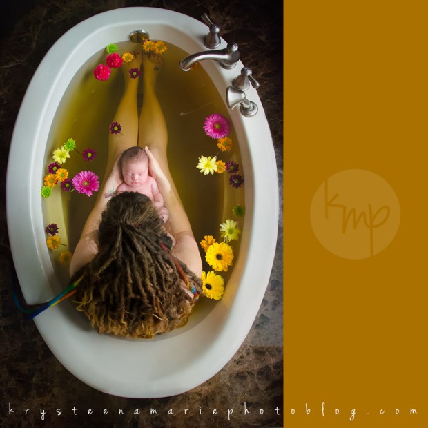 Krysteena Marie photography | beautiful newborn session herbal bath with mother and baby